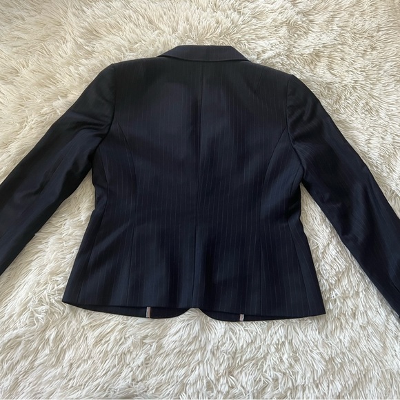 J. Crew 100% wool Super 120’s Pinstripe Blazer - Size 8 Petite - Picture 3 of 7